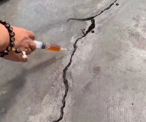 红山街道混凝土裂缝修补技术详解​